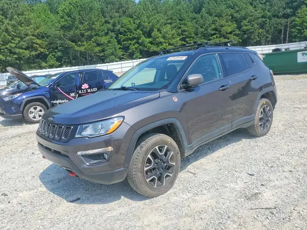 3C4NJDDB4KT799941 2019 JEEP COMPASS - Image 1