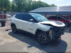 3C4NJDDB4KT799969 2019 JEEP COMPASS