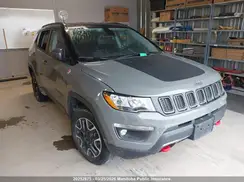 3C4NJDDB4KT800165 2019 JEEP COMPASS