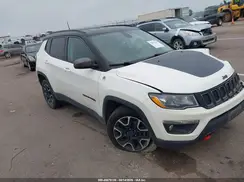 3C4NJDDB4KT846496 2019 JEEP COMPASS