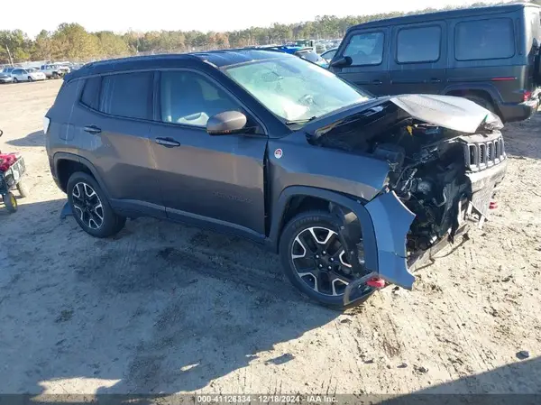 3C4NJDDB4LT111714 2020 JEEP COMPASS - Image 1