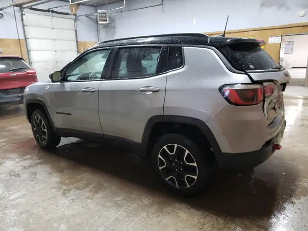 3C4NJDDB4LT112426 2020 JEEP COMPASS - Image 2