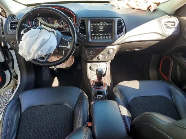 3C4NJDDB4LT118971 2020 JEEP COMPASS - Image 8