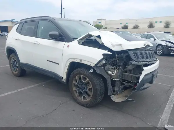 3C4NJDDB4LT127153 2020 JEEP COMPASS - Image 1