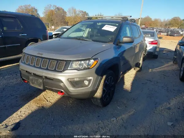 3C4NJDDB4LT127265 2020 JEEP COMPASS - Image 2
