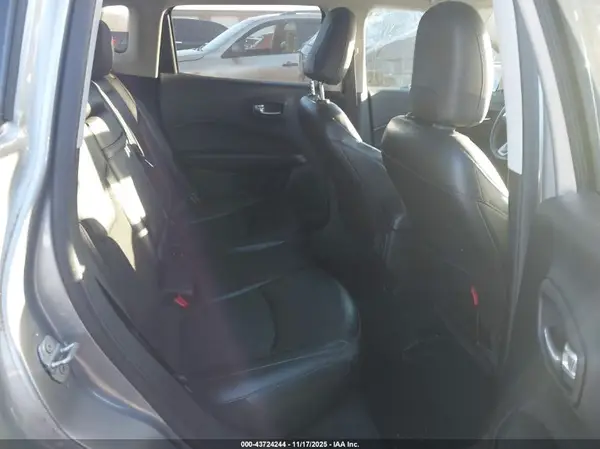 3C4NJDDB4LT127265 2020 JEEP COMPASS - Image 8