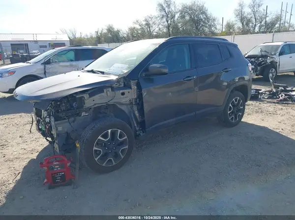 3C4NJDDB4LT167152 2020 JEEP COMPASS - Image 2