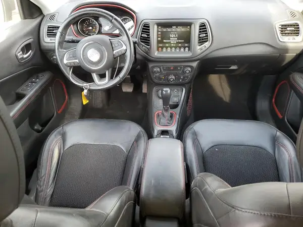 3C4NJDDB4LT215457 2020 JEEP COMPASS - Image 8