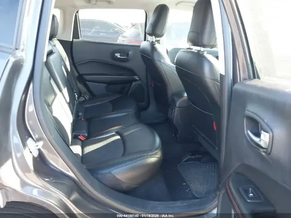 3C4NJDDB4MT523827 2021 JEEP COMPASS - Image 8
