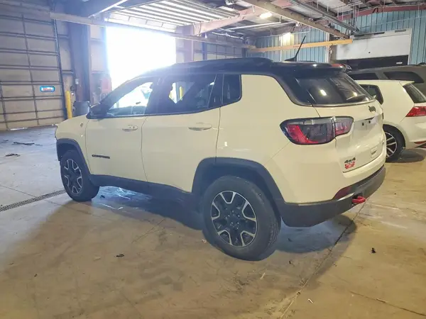 3C4NJDDB4MT571618 2021 JEEP COMPASS - Image 2
