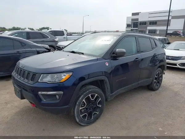3C4NJDDB4MT598043 2021 JEEP COMPASS - Image 2