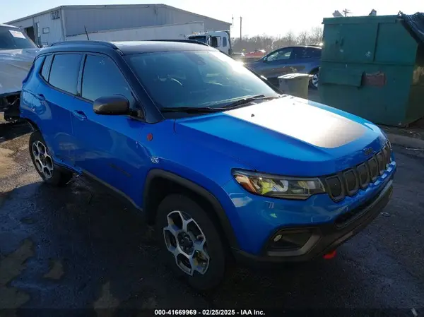 3C4NJDDB4NT105236 2022 JEEP COMPASS - Image 1