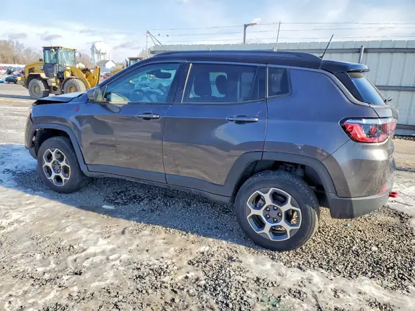 3C4NJDDB4NT105933 2022 JEEP COMPASS - Image 2