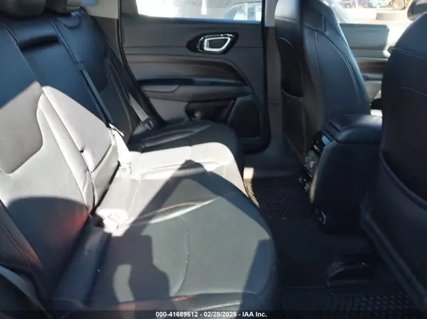 3C4NJDDB4NT136213 2022 JEEP COMPASS - Image 8