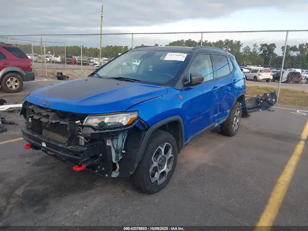 3C4NJDDB4NT157014 2022 JEEP COMPASS - Image 2