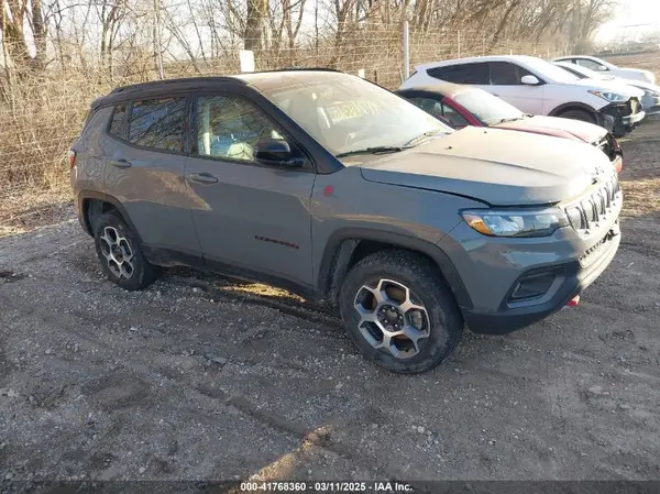 3C4NJDDB4NT166800 2022 JEEP COMPASS - Image 1