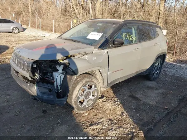 3C4NJDDB4NT166800 2022 JEEP COMPASS - Image 2