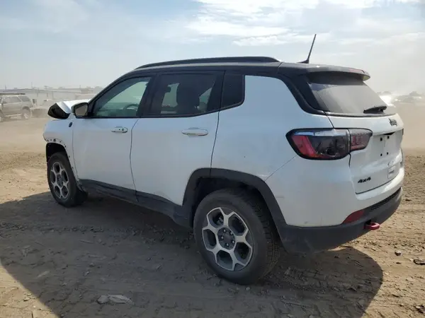 3C4NJDDB4NT203036 2022 JEEP COMPASS - Image 2