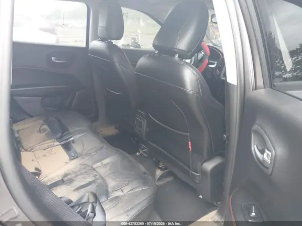 3C4NJDDB5HT607399 2017 JEEP COMPASS - Image 8