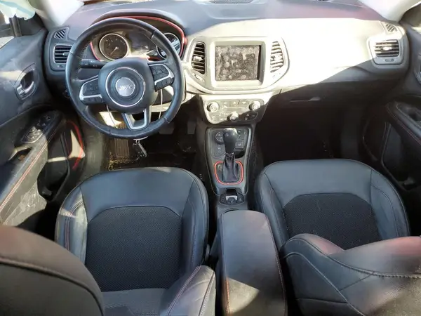 3C4NJDDB5HT657249 2017 JEEP COMPASS - Image 8