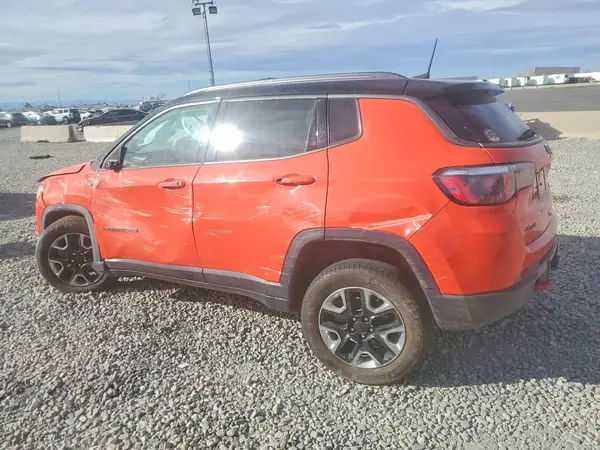 3C4NJDDB5HT657283 2017 JEEP COMPASS - Image 2