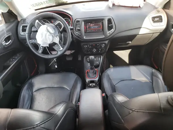 3C4NJDDB5HT657784 2017 JEEP COMPASS - Image 8