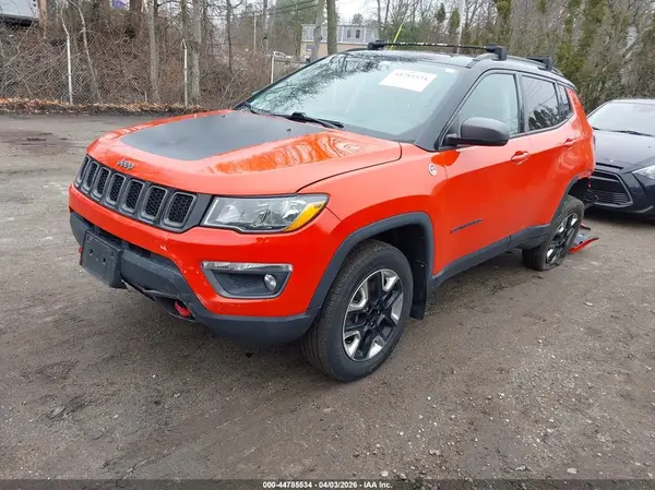 3C4NJDDB5JT116305 2018 JEEP COMPASS - Image 2