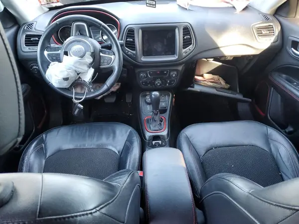 3C4NJDDB5JT128938 2018 JEEP COMPASS - Image 8