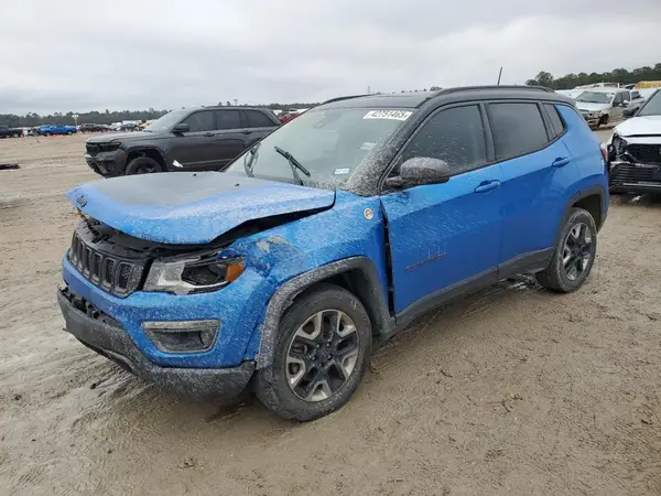 3C4NJDDB5JT128986 2018 JEEP COMPASS - Image 1