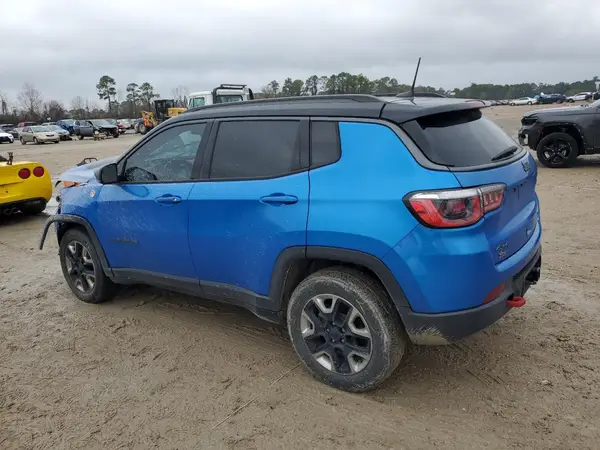 3C4NJDDB5JT128986 2018 JEEP COMPASS - Image 2