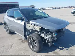 3C4NJDDB5JT129622 2018 JEEP COMPASS