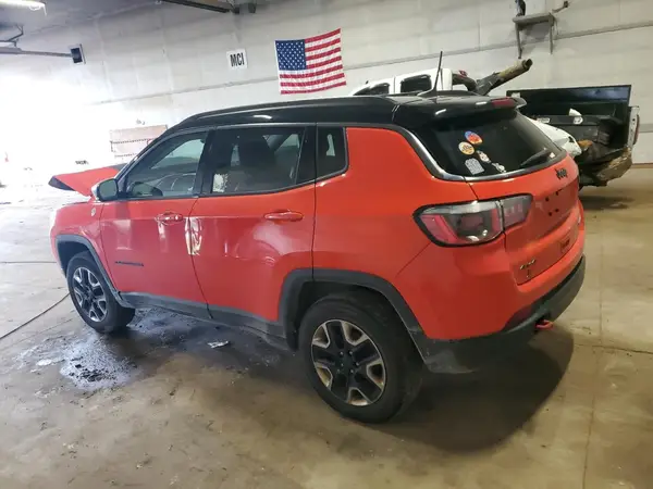 3C4NJDDB5JT130382 2018 JEEP COMPASS - Image 2
