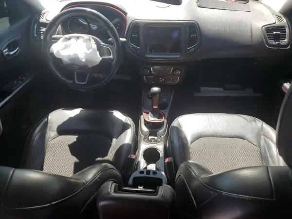 3C4NJDDB5JT143603 2018 JEEP COMPASS - Image 8
