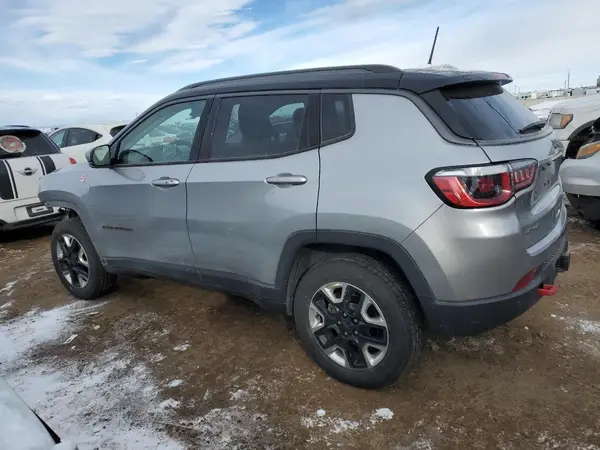 3C4NJDDB5JT192462 2018 JEEP COMPASS - Image 2