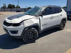 3C4NJDDB5JT232071 2018 JEEP COMPASS