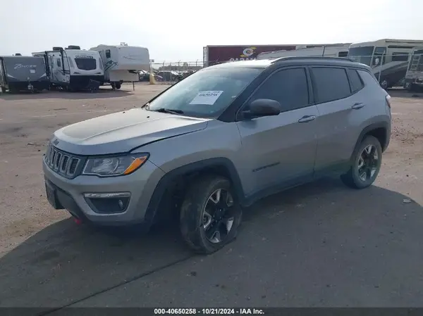 3C4NJDDB5JT234483 2018 JEEP COMPASS - Image 2