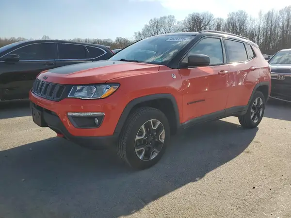 3C4NJDDB5JT280606 2018 JEEP COMPASS - Image 1