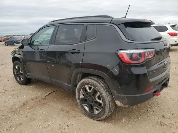 3C4NJDDB5JT307285 2018 JEEP COMPASS - Image 2
