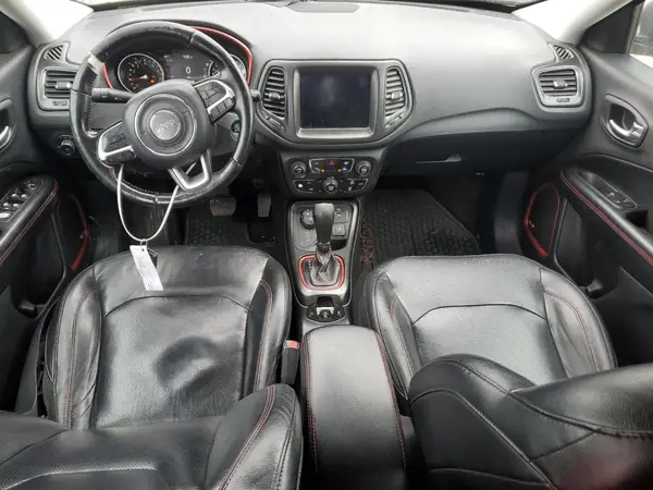 3C4NJDDB5JT307285 2018 JEEP COMPASS - Image 8