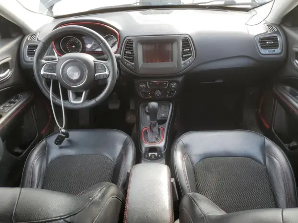 3C4NJDDB5JT330128 2018 JEEP COMPASS - Image 8