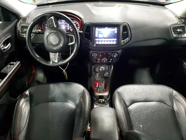 3C4NJDDB5JT343462 2018 JEEP COMPASS - Image 8