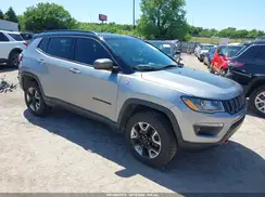 3C4NJDDB5JT348273 2018 JEEP COMPASS