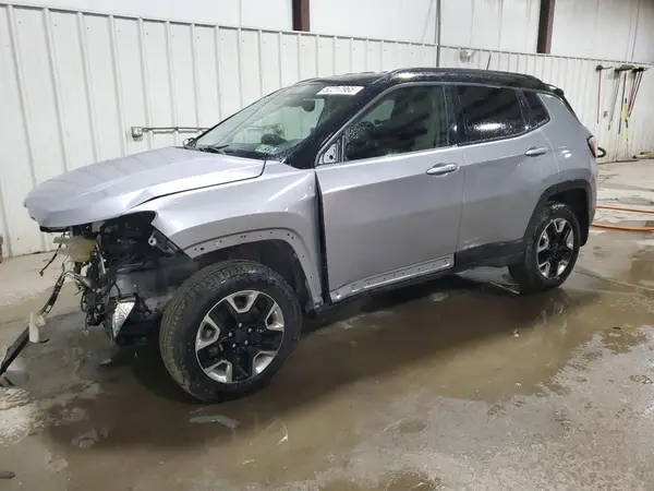 3C4NJDDB5JT367079 2018 JEEP COMPASS - Image 1