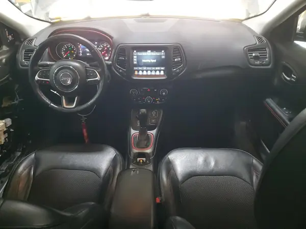 3C4NJDDB5JT367079 2018 JEEP COMPASS - Image 8