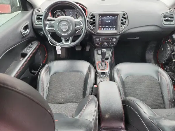 3C4NJDDB5JT408813 2018 JEEP COMPASS - Image 8