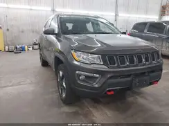 3C4NJDDB5JT419357 2018 JEEP COMPASS