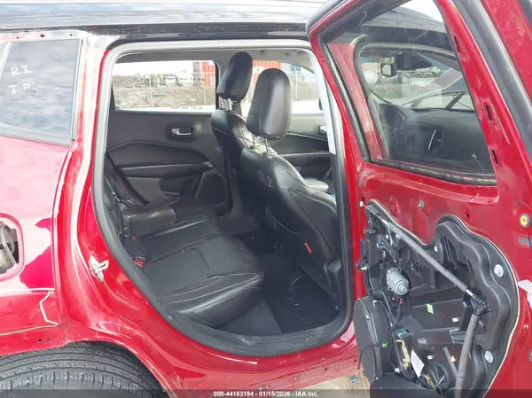 3C4NJDDB5JT440743 2018 JEEP COMPASS - Image 8
