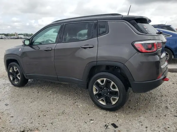 3C4NJDDB5JT441939 2018 JEEP COMPASS - Image 2