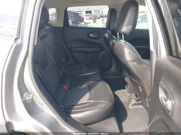 3C4NJDDB5JT451192 2018 JEEP COMPASS - Image 8