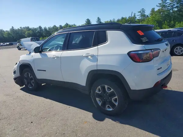 3C4NJDDB5JT451256 2018 JEEP COMPASS - Image 2